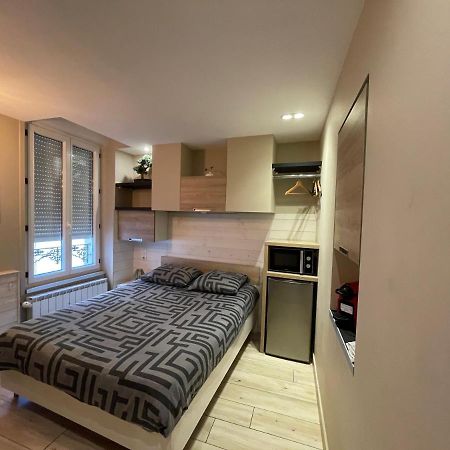 Rdc 1 - Chambre Meublee Au Coeur Du Centre Ville De Montluçon Exteriér fotografie
