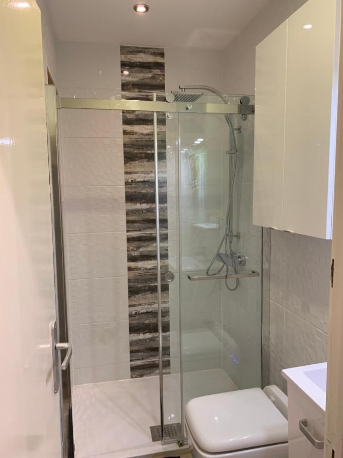 Rdc 1 - Chambre Meublee Au Coeur Du Centre Ville De Montluçon Exteriér fotografie
