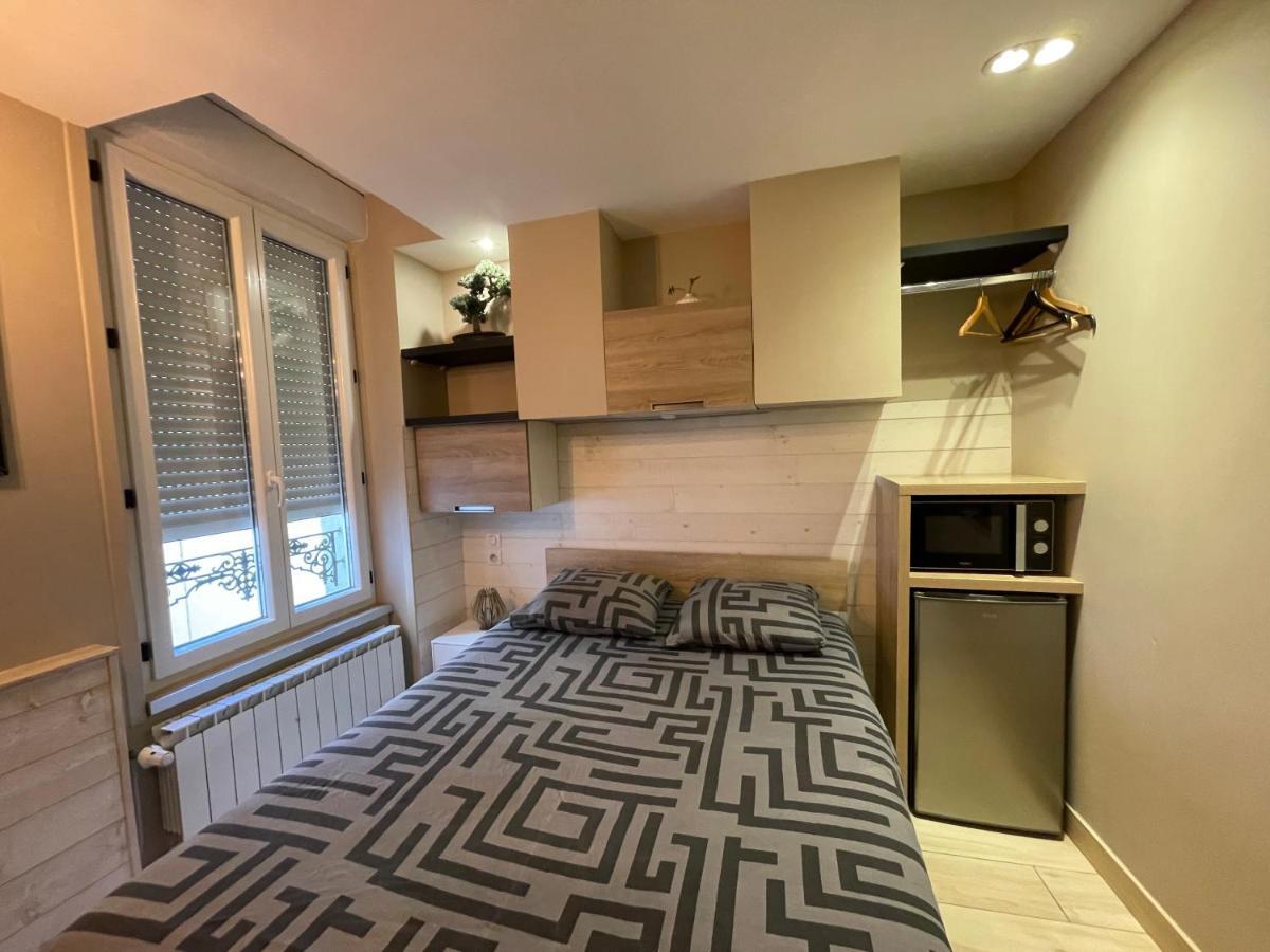 Rdc 1 - Chambre Meublee Au Coeur Du Centre Ville De Montluçon Exteriér fotografie